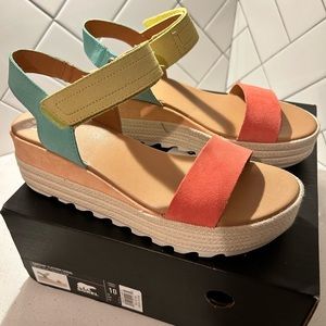 Sorel Cameron Flatform Sandal size 10 - worn once!